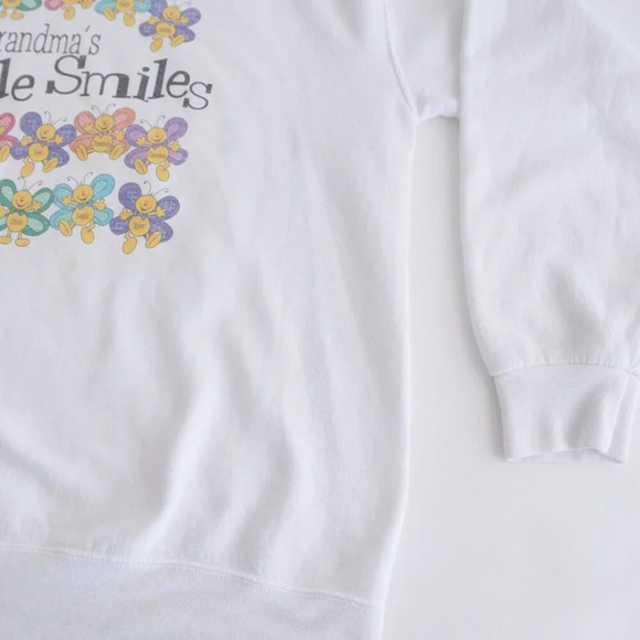 Vintage Jerzees White Great Grandma Colourful Butterfly Crewneck Sweater M - Picture 6 of 12